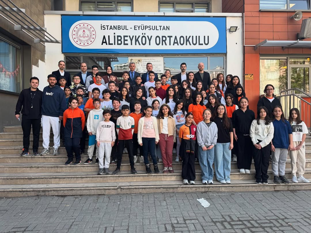 Kaymakam Dr. Arslan Yurt’tan Alibeyköy Ortaokulu’na Ziyaret